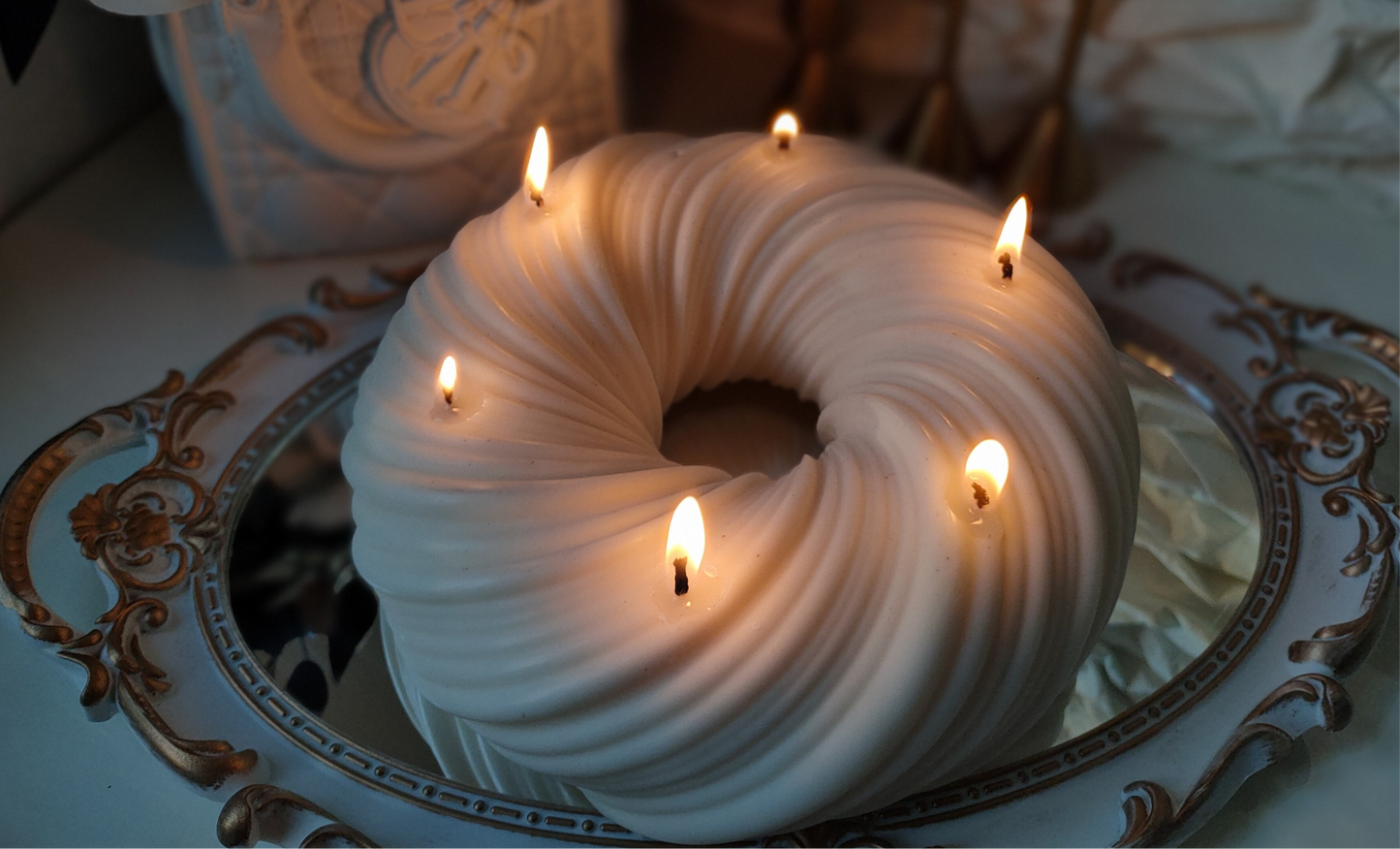 Luna Swirl Candle