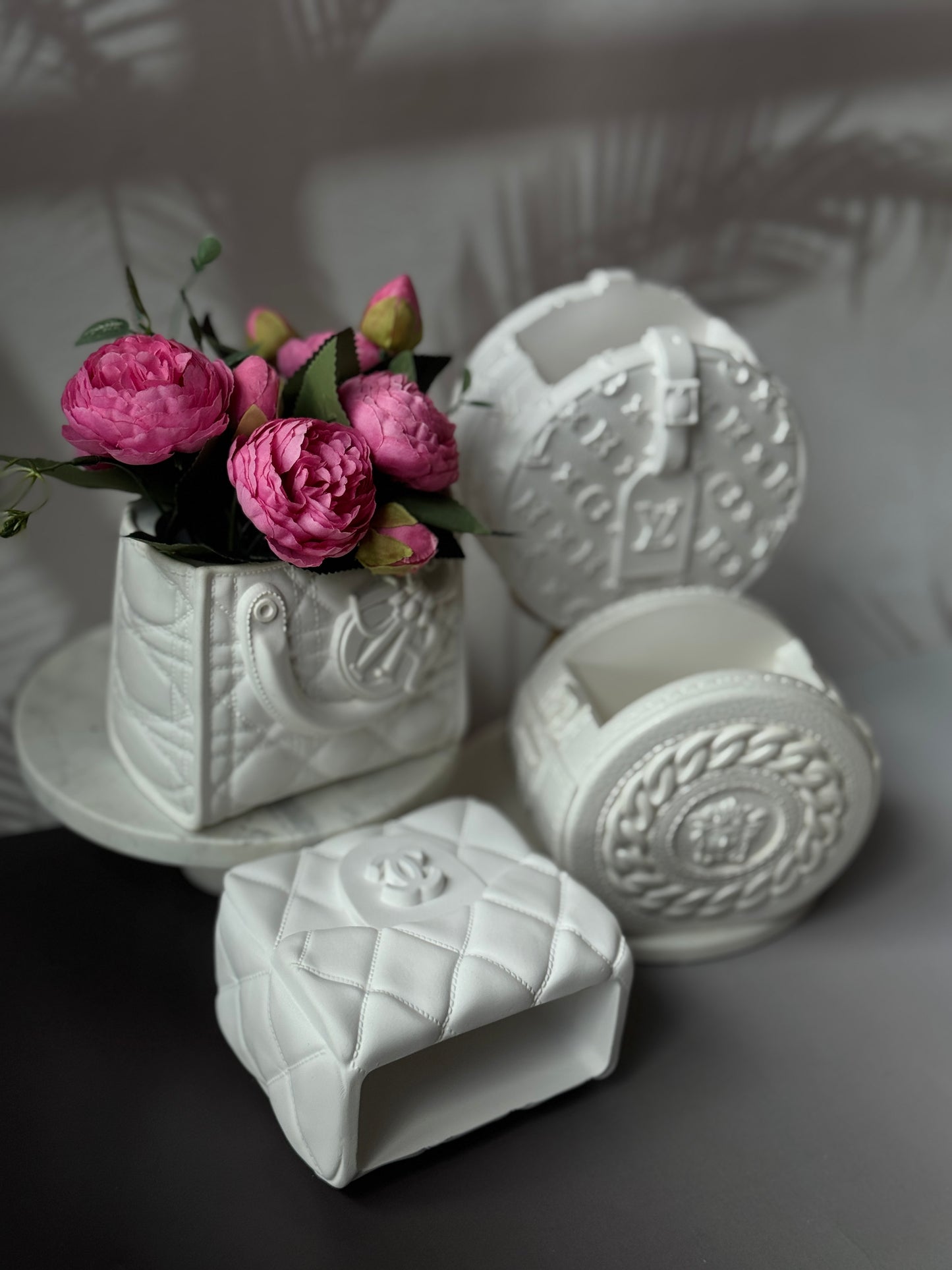 Silhouette Icons Vase