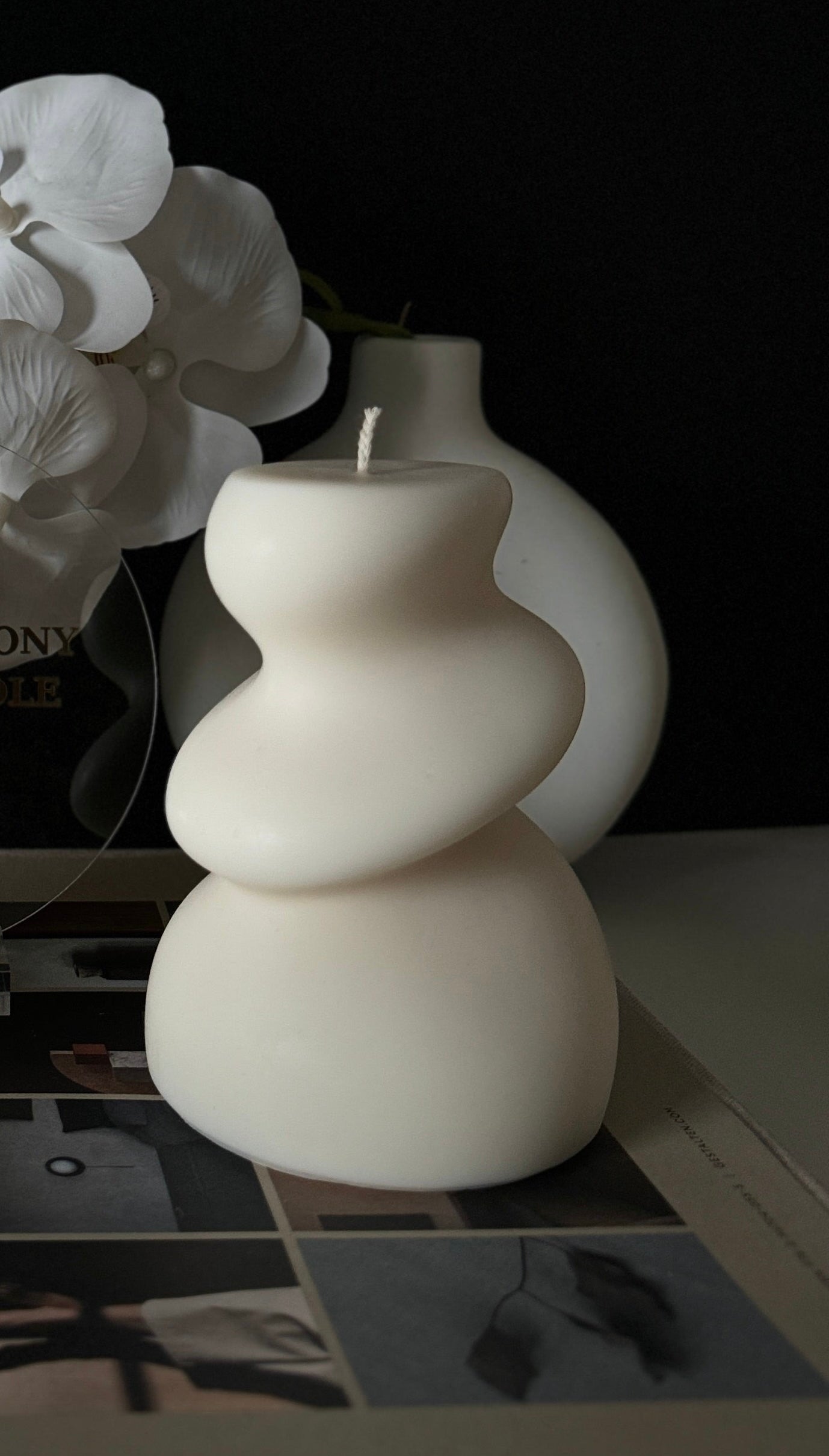 Silhouette & Curve Candles
