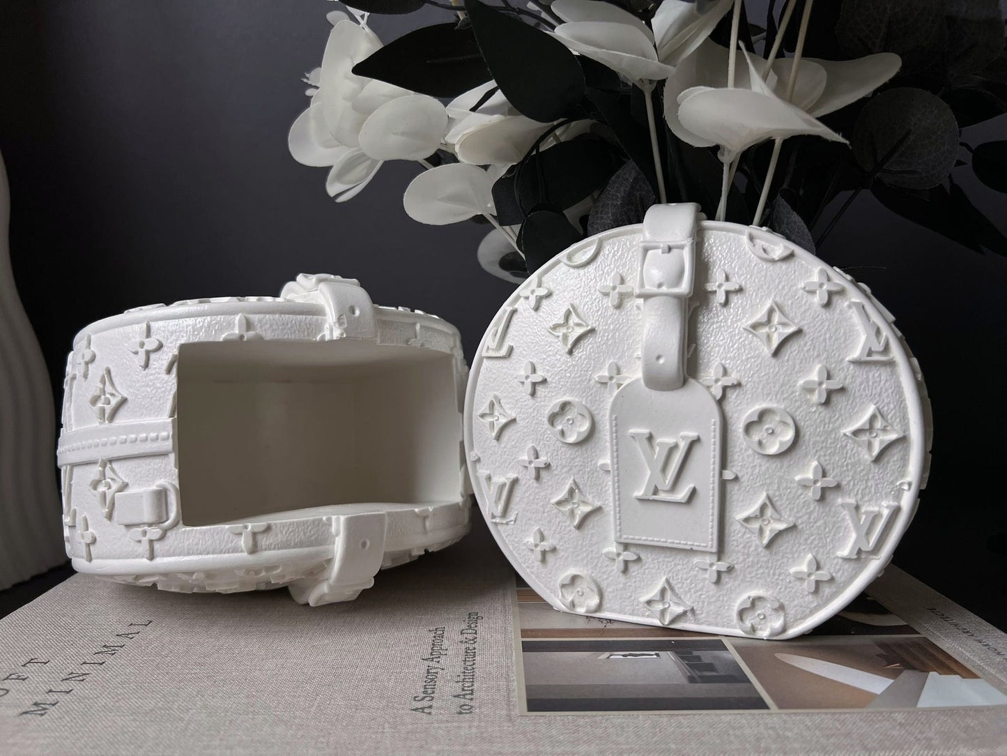 Silhouette Icons Vase