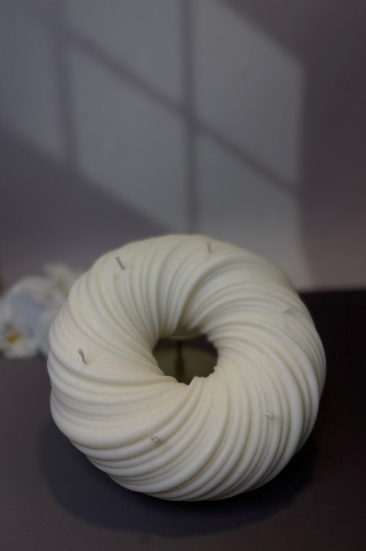 Luna Swirl Candle